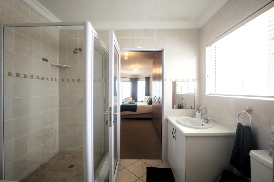 3 Bedroom Property for Sale in Jeffreys Bay Central Eastern Cape